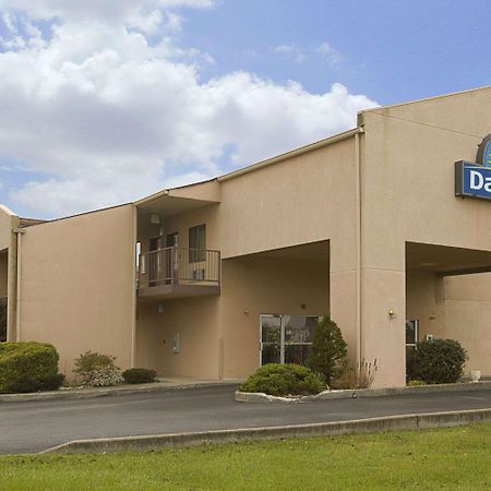 Days Inn By Wyndham Morehead Eksteriør bilde