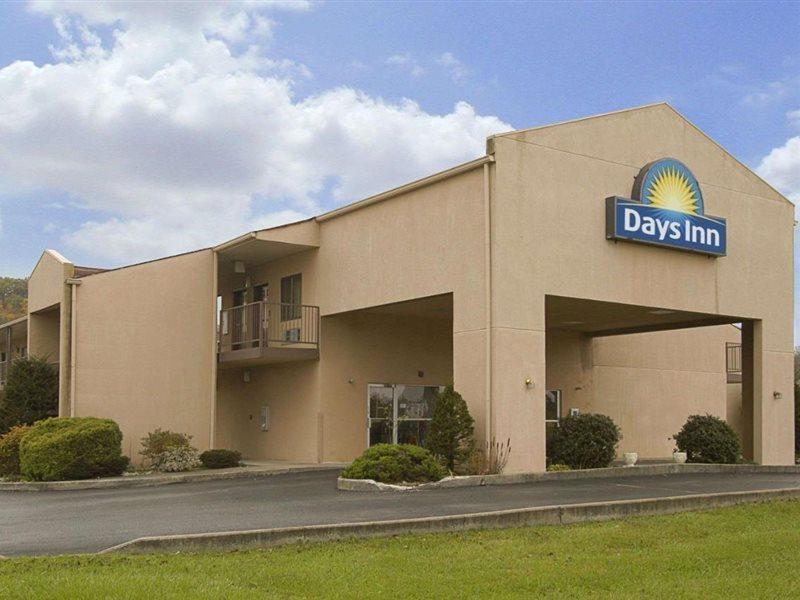 Days Inn By Wyndham Morehead Eksteriør bilde