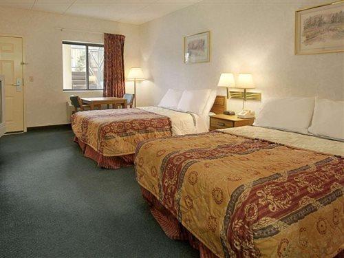 Days Inn By Wyndham Morehead Eksteriør bilde