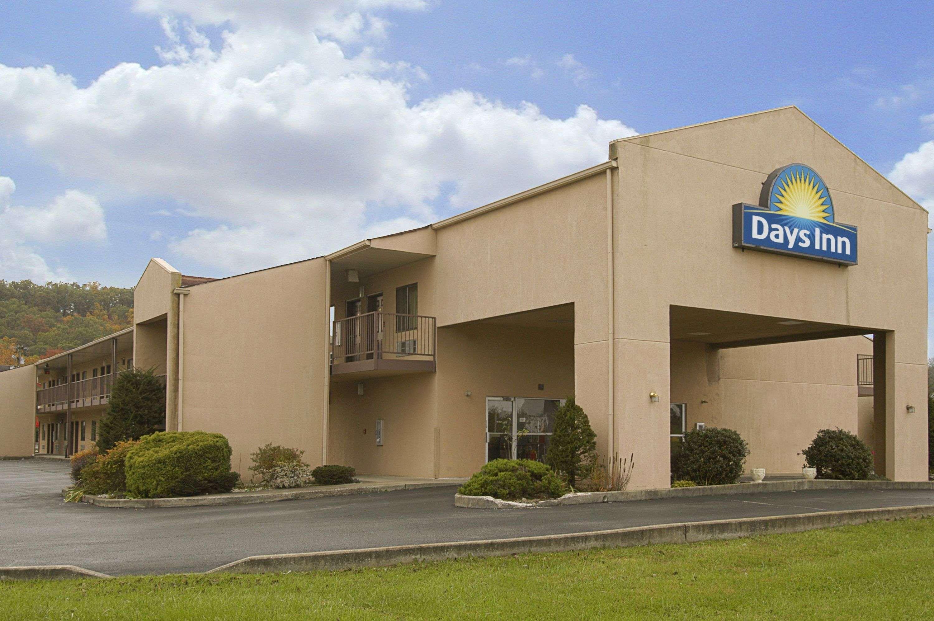 Days Inn By Wyndham Morehead Eksteriør bilde
